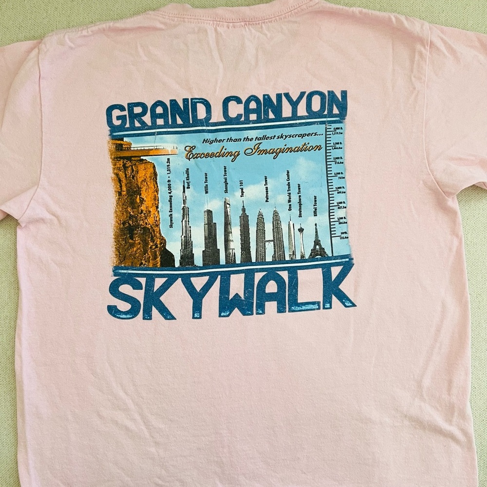 Grand Canyon sky walk  Girls T-shirt pink size m